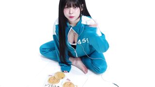 은근 야시시한 오징어 게임 코스프레 ASMR korean porn vip