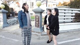 자취녀들 절정으로 보내주는 아저씨(2025) korean porn vip