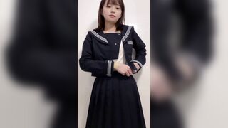 【本○翼激似】「竹○綾○」ノーブラ美乳ちゃんは合宿先で罰ゲームオナニー jvip