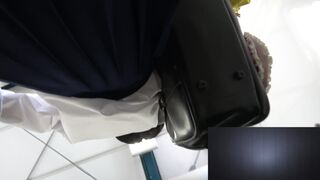 4k高画質スレンダーjkの気になる下半身を粘り撮り voyeur jp
