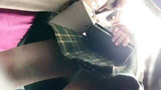 20 黒髪私服jkちゃんにガッツリ声かけ タピオカに夢中なスカートの中身 脚開きすぎ 2 voyeur jp