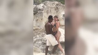 Vanessa Bohorquez Gets Drilled Out On The Beach OnlyFans