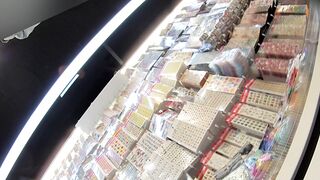 フルhd高画質パンチラ逆さ撮り150 多人数オムニバスすぺしゃる voyeur jp