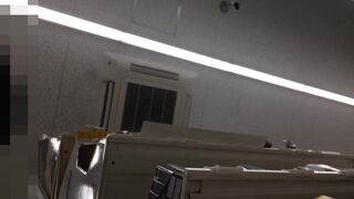 乳首が見えちゃってる白レース食い込みパンツの女の娘 voyeur jp