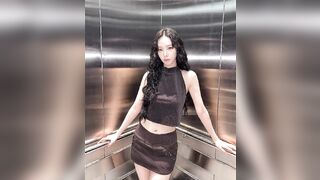 KARINA SHOWS BOOBS 136388 1 KPOP ALLPOP