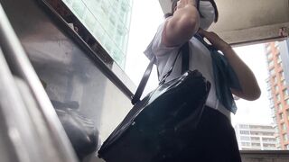 ねねちゃん② 塾のベランダで友達とお喋りするｊ〇のパンツを盗 会話も丸聞こえ voyeur jp
