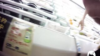 ナースの休憩時間06 あの美人ナースのはみ毛は健在 voyeur jp