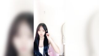 学園美人女神がアダルト映画業界へ【Gui Gui A】スリムなウエスト、ヌードダンス、小道具を使った自慰行為（5V） china 02-180626