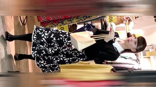 4k60fps bomb 486 極上美人お姉さんの黒ストin白パンティ エスカめくり voyeur jp