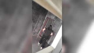 5月に新たに流出：【トイレ下からの撮影】❤️マスターフォトグラファーが陰毛に触れるなど親密なシーンの撮影方法を独学で習得 - 超刺激的 toilet 10-200626