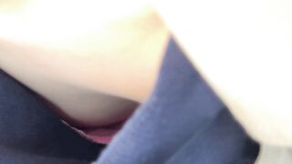 喫煙所パンチラ 美人大手企業olの胸チラ 巨乳olの豊満な垂れパイ voyeur jp