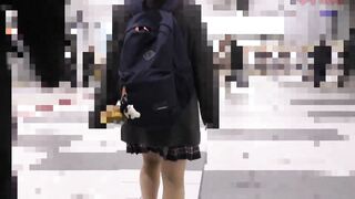 特典有 電車痴漢 体操部らしきポニテ美少女に粘着痴漢 驚異の軟体v字開脚ナマ挿入 初めての電マの刺激で思わず大量潮吹き voyeur jp