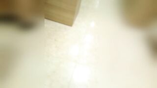 危険なおバカ企画 働くお姉さん22 百貨店店員 履いてるのか履いてないのかはっきりさせます2連発 バレたら逃げよう voyeur jp 03