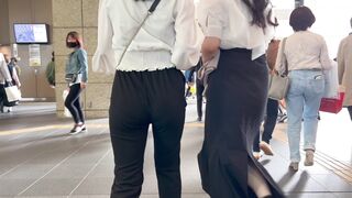 ティーンの超ヌケる尻 神のエスカ4連発 クロッチも見えすぎ voyeur jp
