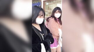 交渉痴漢⑫ 白 合女子大学に通うお嬢様2人組に大学近くのコミュニティセンターの休憩室でナマ挿入 ぶっかけ voyeur jp