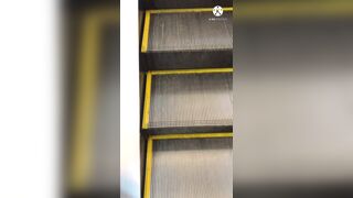 可愛い恥ずかしがり屋な天使ちゃん15人のスカートの中撮らせてくれました voyeur jp 02