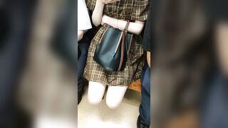 029女子アナ系お姉さん 私服ｋちゃん系お姉さん２人逆さ撮り voyeur jp 02