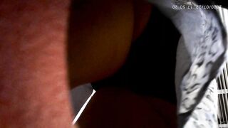 034ワンピース姿のお姉さん3人の逆さ撮り voyeur jp 02