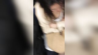 たっぷりと胸の谷間を堪能させてくれるお姉さん voyeur jp