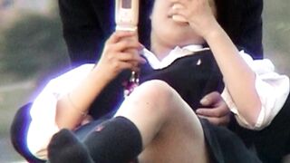 海辺の風景６７ パンツの景色２７ 彼に寄りかかりずっとパンモロ お顔有り voyeur jp