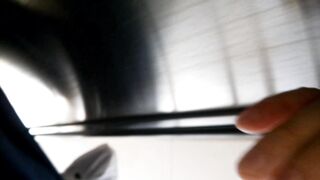 けしからん エスカレーターで盗撮を警戒して最後尾に乗るような娘には悪戯part 36 pc用 縦動画 voyeur jp