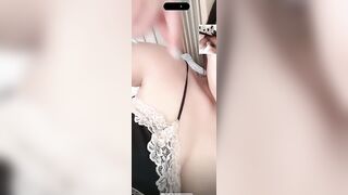 流出情報：異常な性的嗜好を持つ変態負け犬と、授乳中の熟女が、自慰行為をしながらヌードビデオチャットをしている。 china
