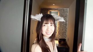 個撮 ️ わんわん美少女18歳 めっかわ犬コスで小悪魔度アップ 何をするにもエロ過ぎて最後は膣内に精子大量発射 voyeur jp
