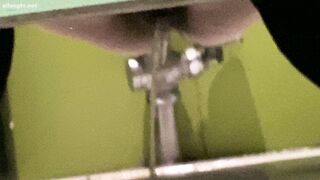 ナイトクラブの美女たちのトイレでの自然な姿――最新写真 toilet 36-010726