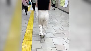 part3 立派な美尻 no 1676 tバックが顔を出すエロい尻肉のお姉さん voyeur jp