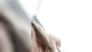 「グリーンのストリーマー」が暴走 [その場を離れたがらない] – 野外露出のパフォーマンス：年上の男性を意図的に誘惑し、関係を持とうとする china 07-040726