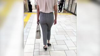 vol2 パンチラどころじゃない no 1764 高級キャリアウーマン編 voyeur jp